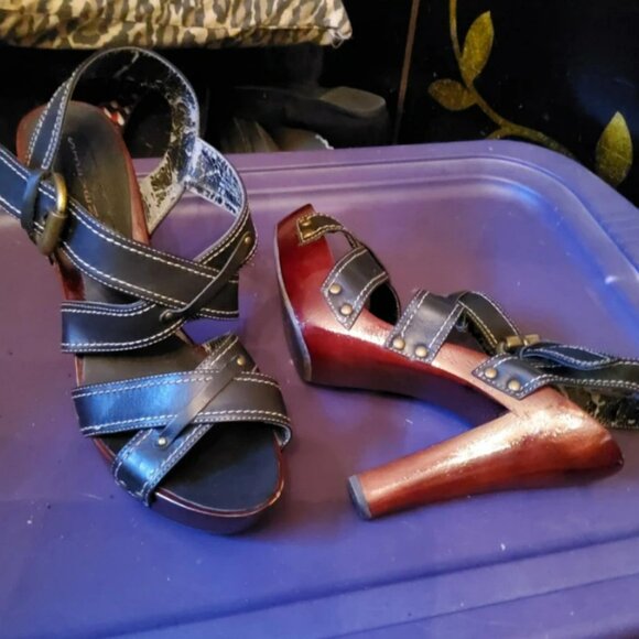 10 Probably Wood Heels - Picture 1 of 2